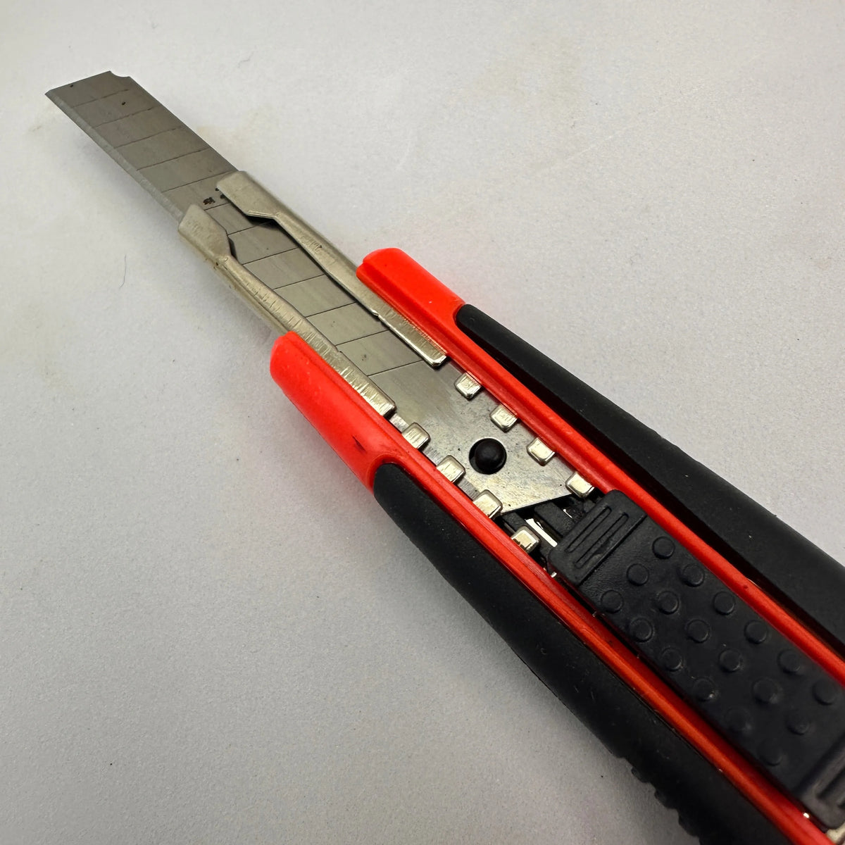 Lame cutter orangé + 5 lame de recharge gratuit - SQES