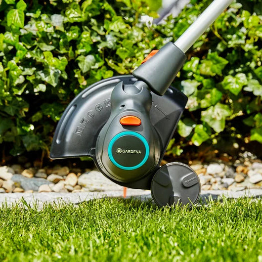 Coupe Bordures à Batterie GARDENA ComfortCut Li-18/23 Kit Complet - 18V 2.5Ah