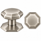 Bouton de porte KRISTAL G-401 décoratif, disponible en finitions SN GMS. Découvrez les accessoires de porte chez SQES Tunisie.